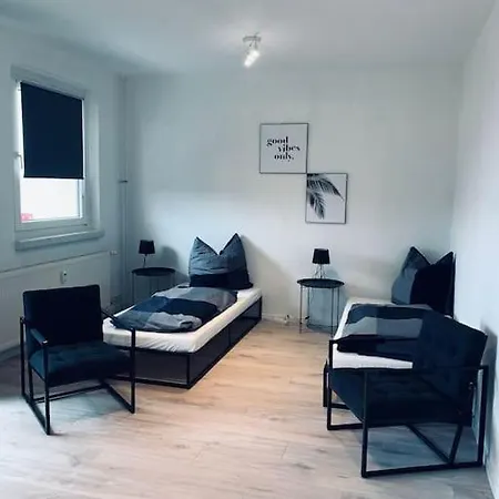 Modernes 1-raum Fuer Monteure